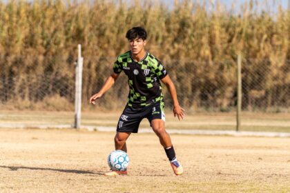 Cruzeiro anuncia João Costa, atacante que passou pelas bases de Palmeiras e Corinthians