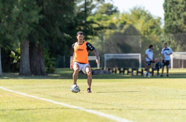 São Paulo faz ajustes finais no CT antes de enfrentar o Grêmio pelo Brasileirão