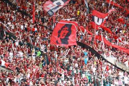 Vasco vira sobre o Fluminense, elimina rival e avança às quartas da Copa do Brasil
