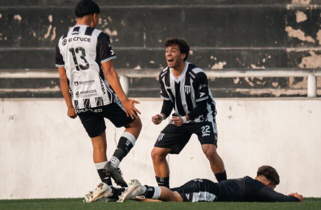 Kaio Jorge marca, dedica gol ao pai e Cruzeiro assume o G5 do Brasileirão 8 Kaio Jorge marca, dedica gol ao pai e Cruzeiro assume o G5 do Brasileirão
