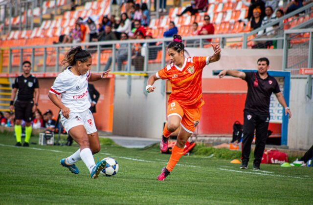 São Paulo vence Bragantino e reduz vantagem do Palmeiras na liderança do Brasileirão Feminino 2 São Paulo vence Bragantino e reduz vantagem do Palmeiras na liderança do Brasileirão Feminino