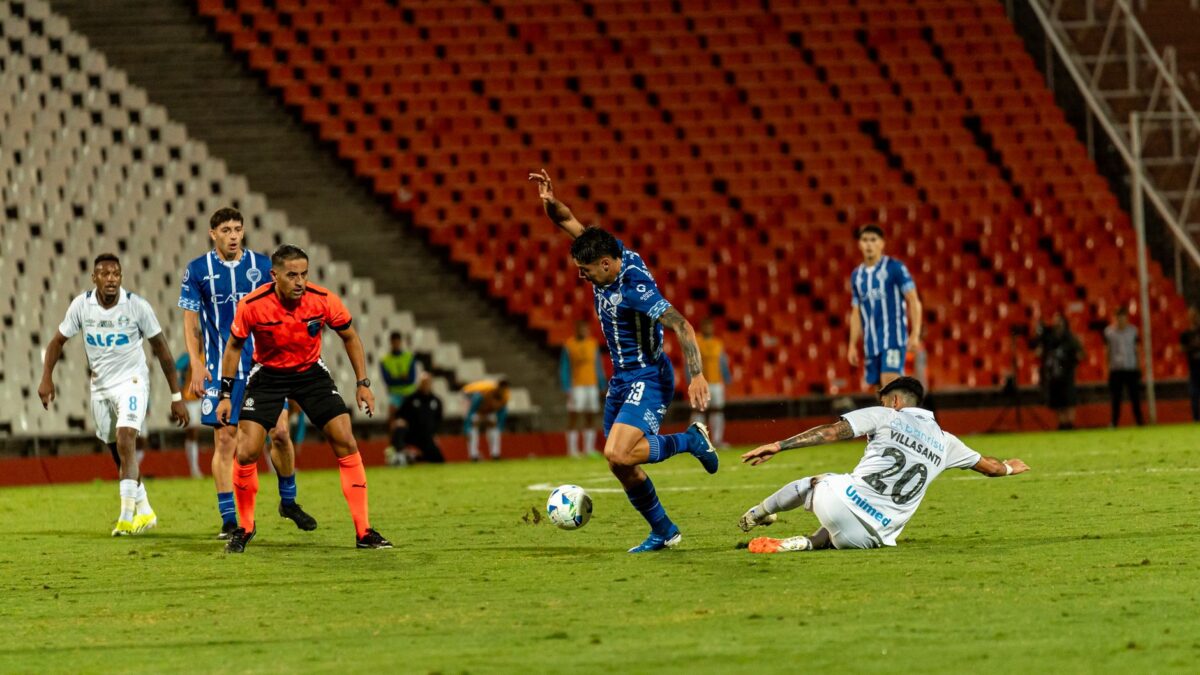 Cruzeiro e Flamengo se enfrentam pela ida das oitavas da Libertadores no Mineirão 1 Cruzeiro e Flamengo se enfrentam pela ida das oitavas da Libertadores no Mineirão