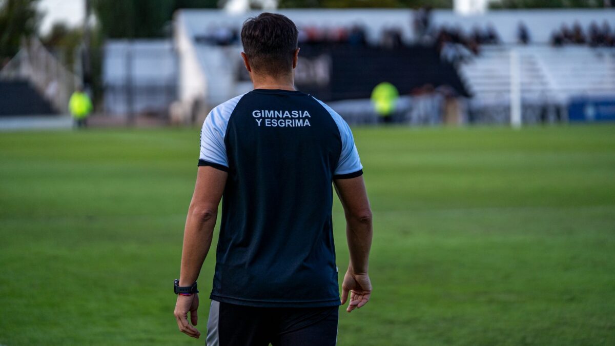 Palmeiras rebate críticas de organizada a Abel Ferreira: "tom desproporcional" 1 Palmeiras rebate críticas de organizada a Abel Ferreira: “tom desproporcional”