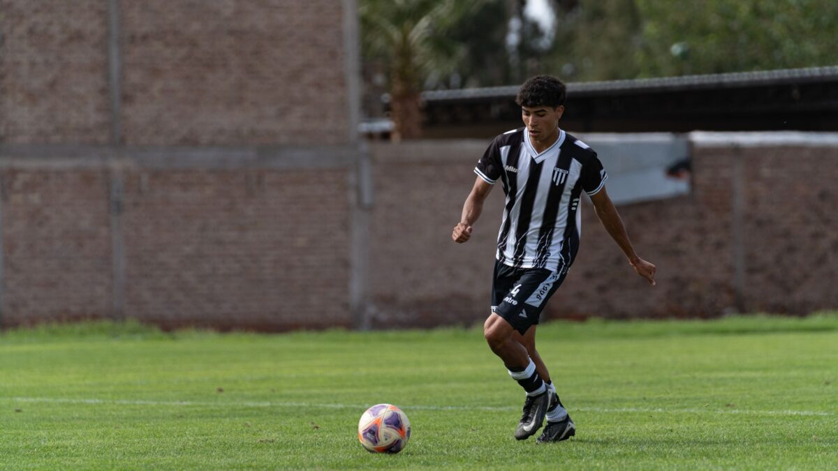 Palmeiras avalia contratação do lateral Gastón Martirena, diz Fato Paulista