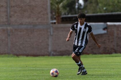 Palmeiras avalia contratação do lateral Gastón Martirena, diz Fato Paulista 4 Palmeiras avalia contratação do lateral Gastón Martirena, diz Fato Paulista
