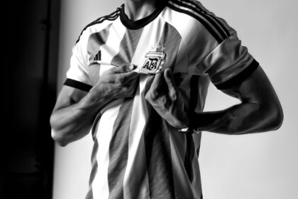 Vasco anuncia contratação do volante argentino Santiago Sosa, ex-Racing 2 Vasco anuncia contratação do volante argentino Santiago Sosa, ex-Racing