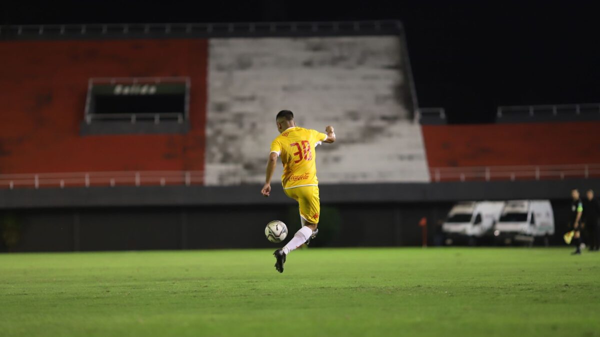 Atlético-MG bate o Bragantino fora de casa nas oitavas da Libertadores 1 Atlético-MG bate o Bragantino fora de casa nas oitavas da Libertadores