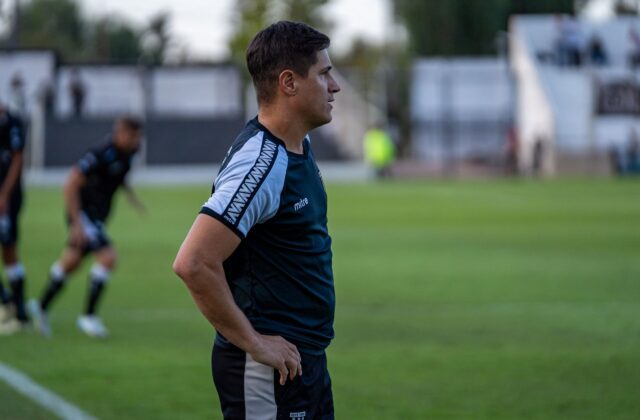 Após derrota, Abel Ferreira tem coletiva tensa e semana decisiva antes da Libertadores