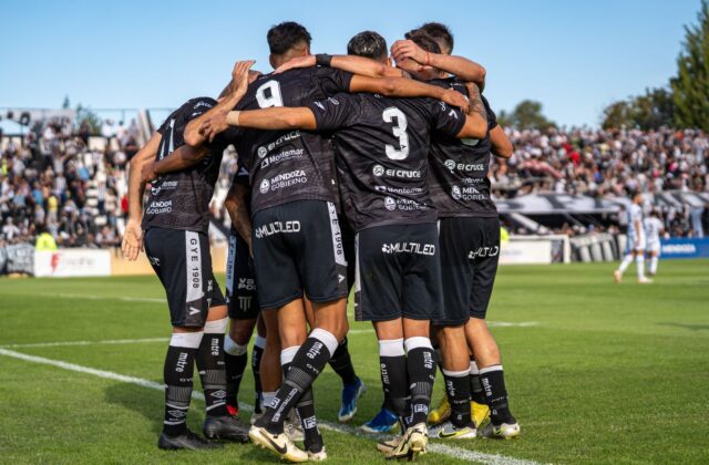 Torcida e elenco do Palmeiras exaltam raça na reta decisiva da Libertadores 6 Torcida e elenco do Palmeiras exaltam raça na reta decisiva da Libertadores