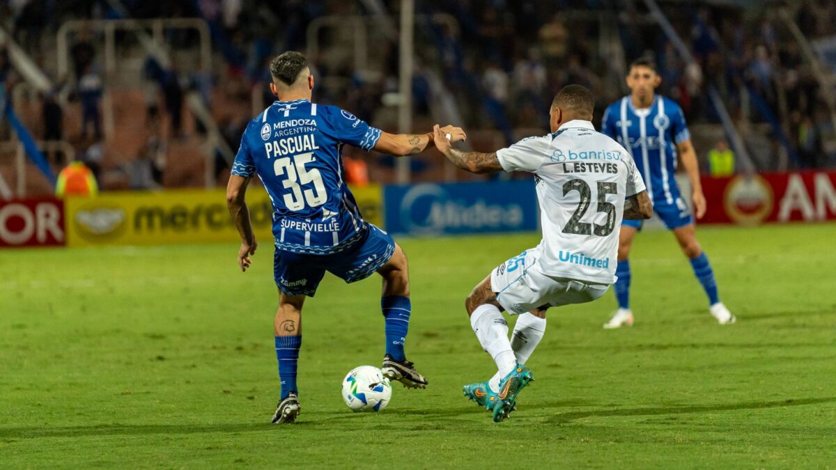 Pedrinho lamenta saída do Cruzeiro da Libertadores e fala sobre rivalizar com Palmeiras e Flamengo 1 Pedrinho lamenta saída do Cruzeiro da Libertadores e fala sobre rivalizar com Palmeiras e Flamengo
