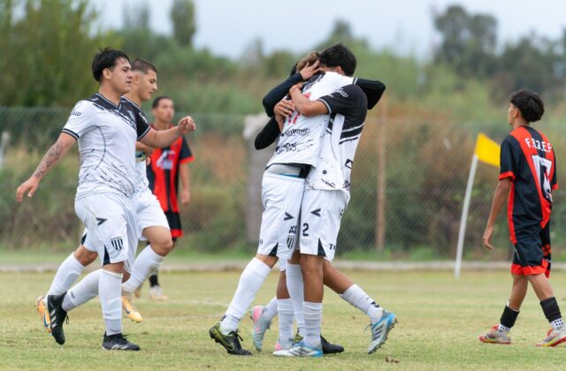 Rony sonha com final da Sul-Americana e cita duelo contra o Palmeiras 6 Rony sonha com final da Sul-Americana e cita duelo contra o Palmeiras