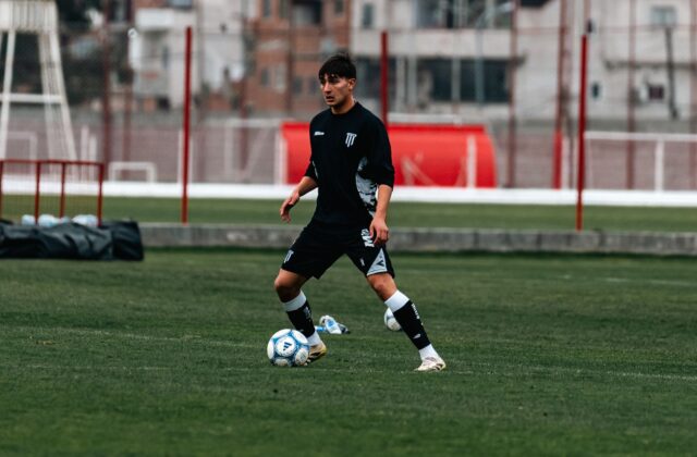 Diniz testa Maicon, ala do futsal, para reforçar o time principal do Corinthians 6 Diniz testa Maicon, ala do futsal, para reforçar o time principal do Corinthians