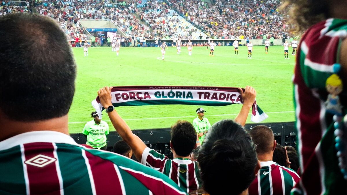 Palmeiras avalia Ângelo, ex-Santos, para repor Allan no meio-campo