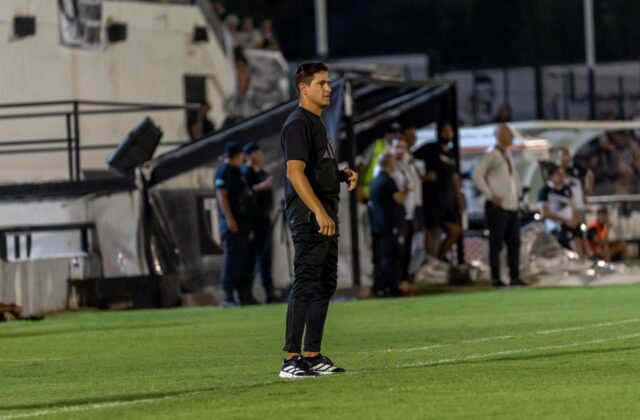 Jardim reconhece queda do Flamengo e cobra reação após derrota para o Cruzeiro 8 Jardim reconhece queda do Flamengo e cobra reação após derrota para o Cruzeiro
