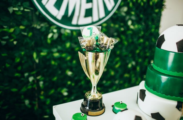 Palmeiras vive sequência decisiva e rebate críticas com discurso de "fome de títulos" 5 Palmeiras vive sequência decisiva e rebate críticas com discurso de “fome de títulos”