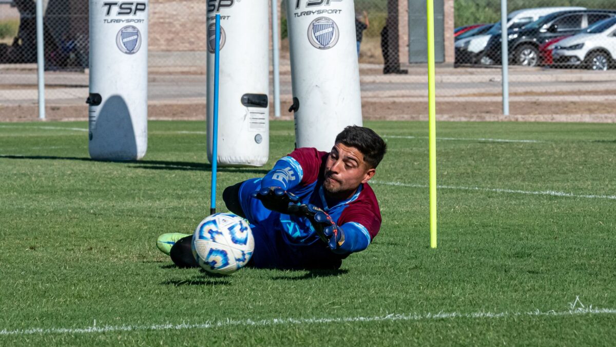 Palmeiras acerta venda do goleiro Kaique ao Sporting, de Portugal