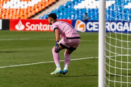 Léo Jardim lamenta “apagão” do Vasco nos três gols do Palmeiras em 10 minutos