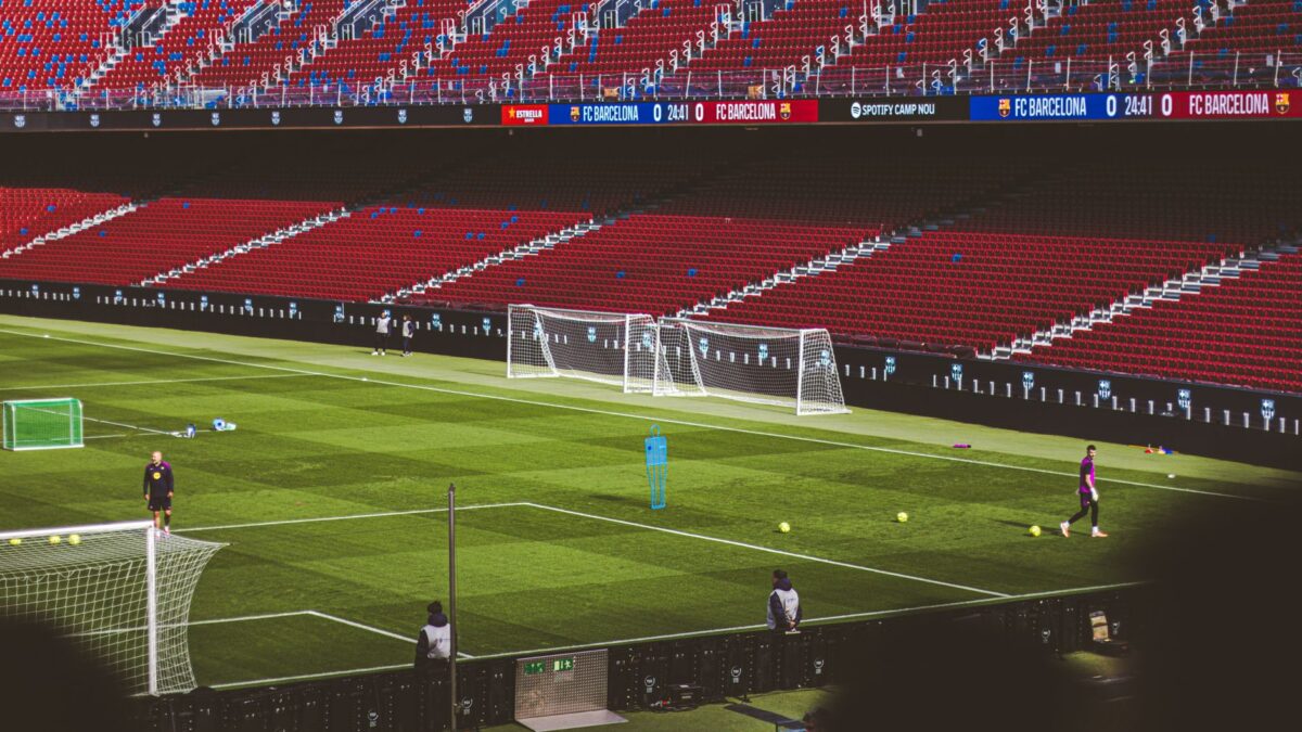 Arrascaeta detona gramado do Maracanã após vaga do Flamengo na Libertadores 1 Arrascaeta detona gramado do Maracanã após vaga do Flamengo na Libertadores