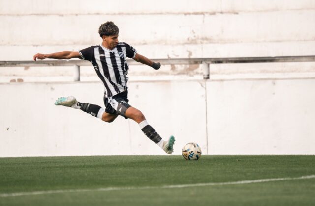 Grêmio aposta em Carlos Vinícius para tentar quebrar tabu contra o Palmeiras 5 Grêmio aposta em Carlos Vinícius para tentar quebrar tabu contra o Palmeiras