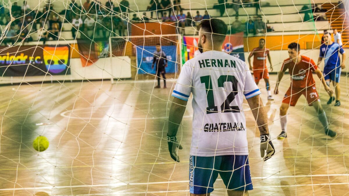 Justiça suspende patrocínio da Fatal Fans e Corinthians negocia com a empresa
