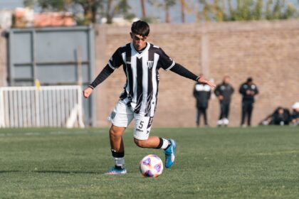 Fortaleza acerta a contratação do volante Jailson, ex-Palmeiras e Grêmio 2 Fortaleza acerta a contratação do volante Jailson, ex-Palmeiras e Grêmio